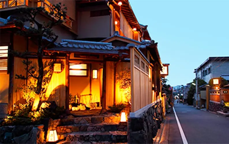八坂本店（南邸）